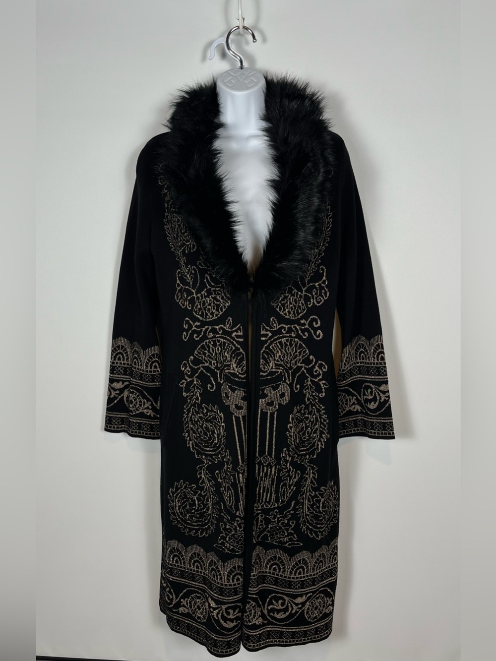 Chicos Fur Collar Lurex Cardi Sweater Intricate Gold Embroidery Size 0 NWT
